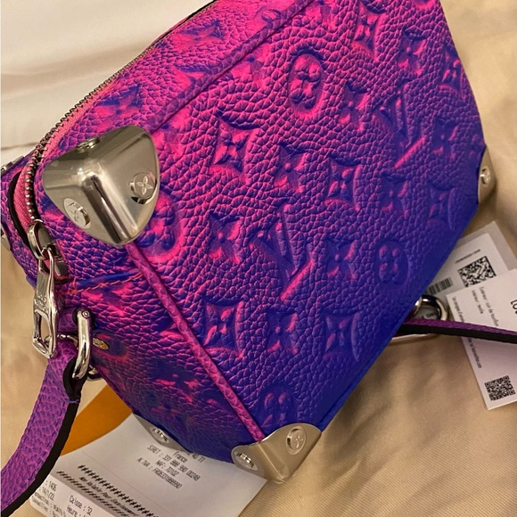 Louis Vuitton Gradient Pink and Purple Crossbody Bag - Picture 1 of 7